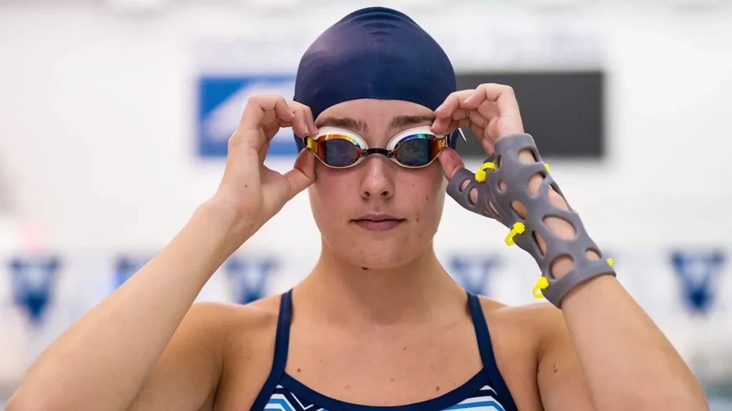 hand and wrist water proof splits